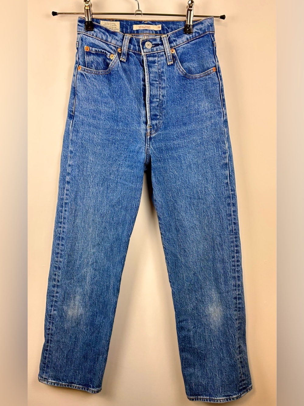 Levi’s Ribcage Straight Jeans 26 High Rise Light Wash Distressed Denim